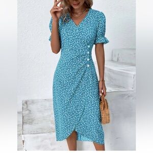 Just Fashion Now Blue Floral Wrap Midi Dress V-Neck Short Sleeve XXL NWOT